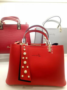 箱包精品推薦 箱伴一生，包你經典文具