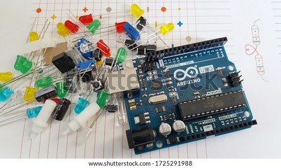 開發(fā)板的歷史演變、與單板計算機(jī)的區(qū)別及未來產(chǎn)品化趨勢